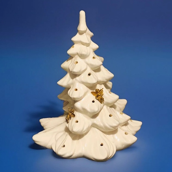 Vintage White Ceramic Christmas Tree Inset Nativity 13" Tall No Base - Picture 4 of 10